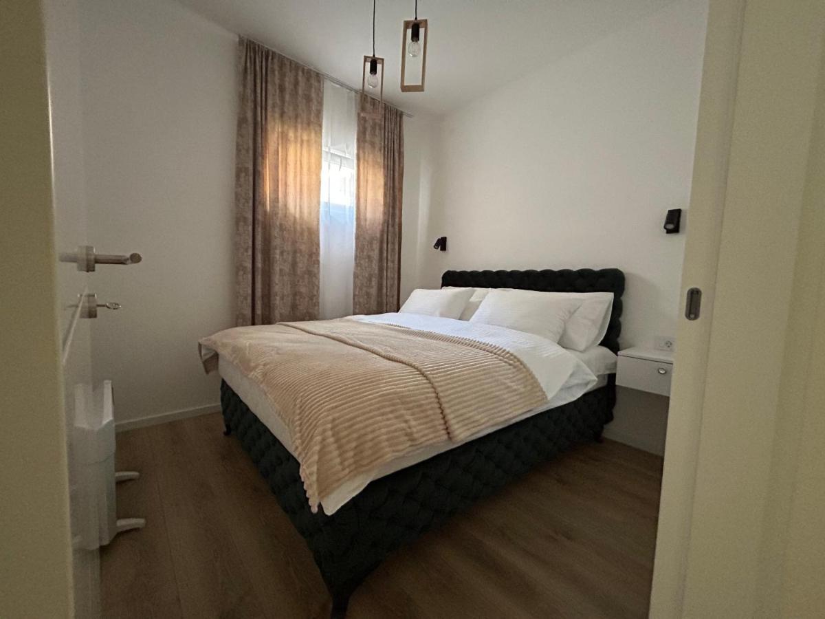 La Casa Apartments Jagodina Extérieur photo