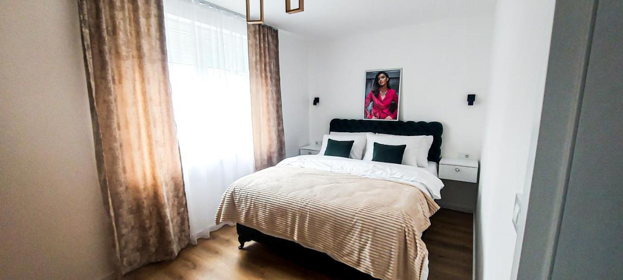 La Casa Apartments Jagodina Extérieur photo